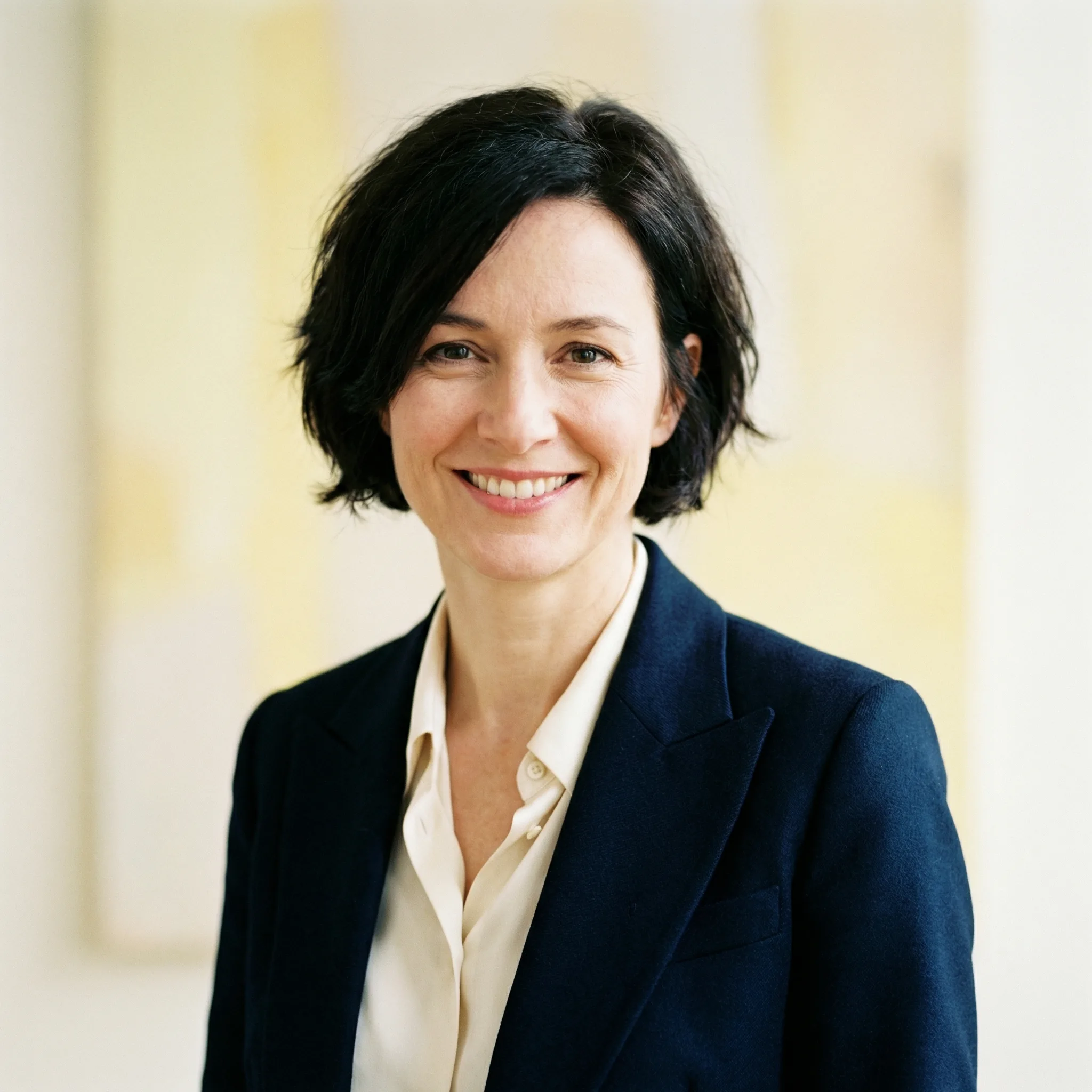 Доктор Елена Петрова, главный химик-консультант 400x400